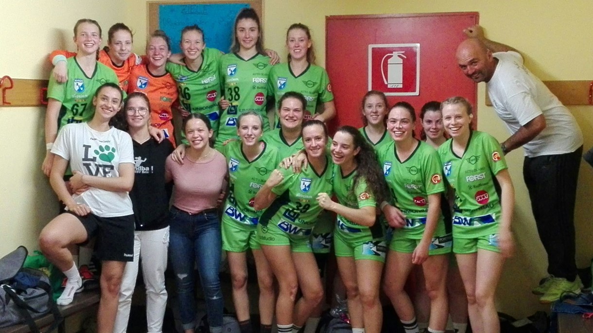 Erstes Spiel und Sieg U19-Mädchen Brixen gegen Hochpustertal