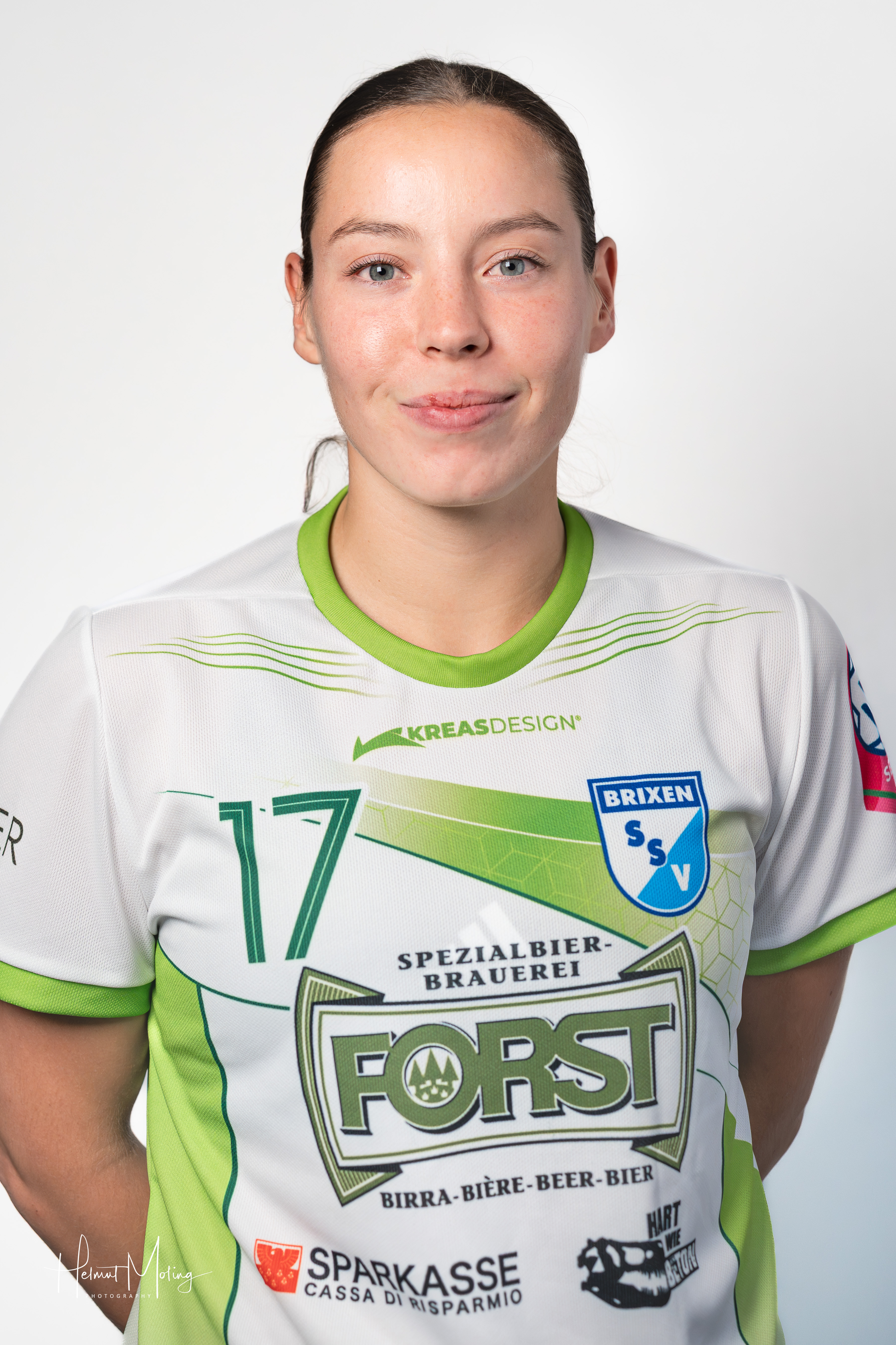 17 Nika Matavš