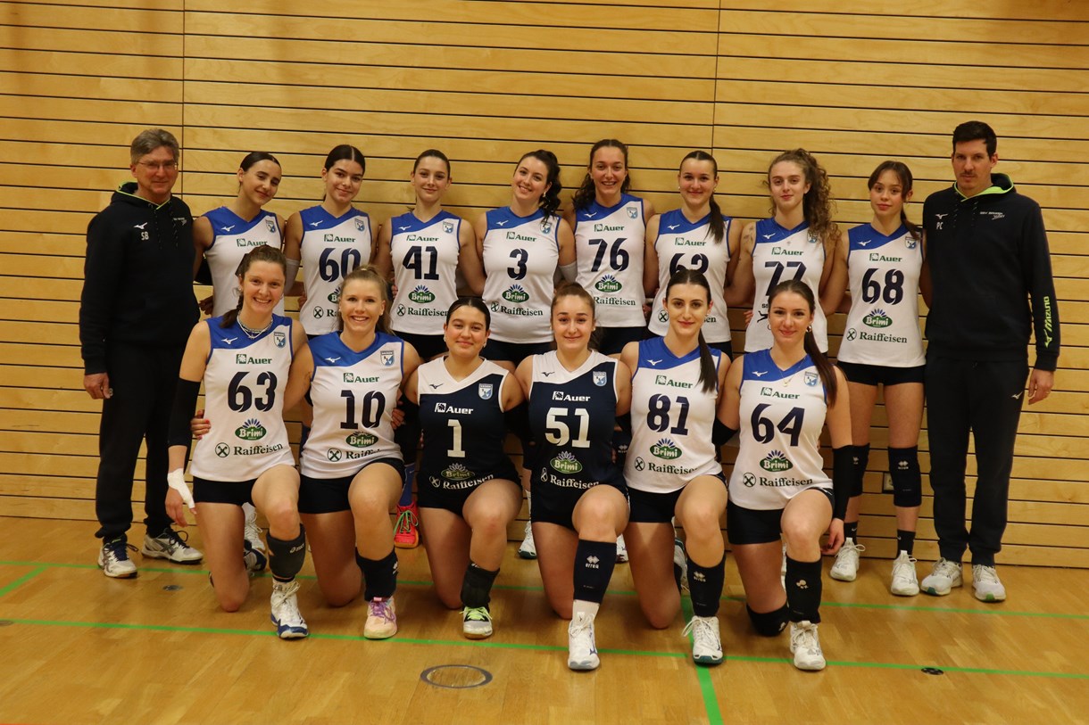 Stehend von links nach rechts: Co- Trainer. Berlanda Josef, Fuschini Arianna, Marenco Maia, Ugolini Vanessa, Fischnaller Andrea, Weithaler Lea, Maurer Lara, Öttl Leoni, Giovanoli Aivie, Canal Patrick. Kniend von links nach rechst: Bacher Laura, Reifer Lisa, Giorgi Serena, Kemmenatter Kira, Fischnaller Sophie, Sagmeister Evelyn