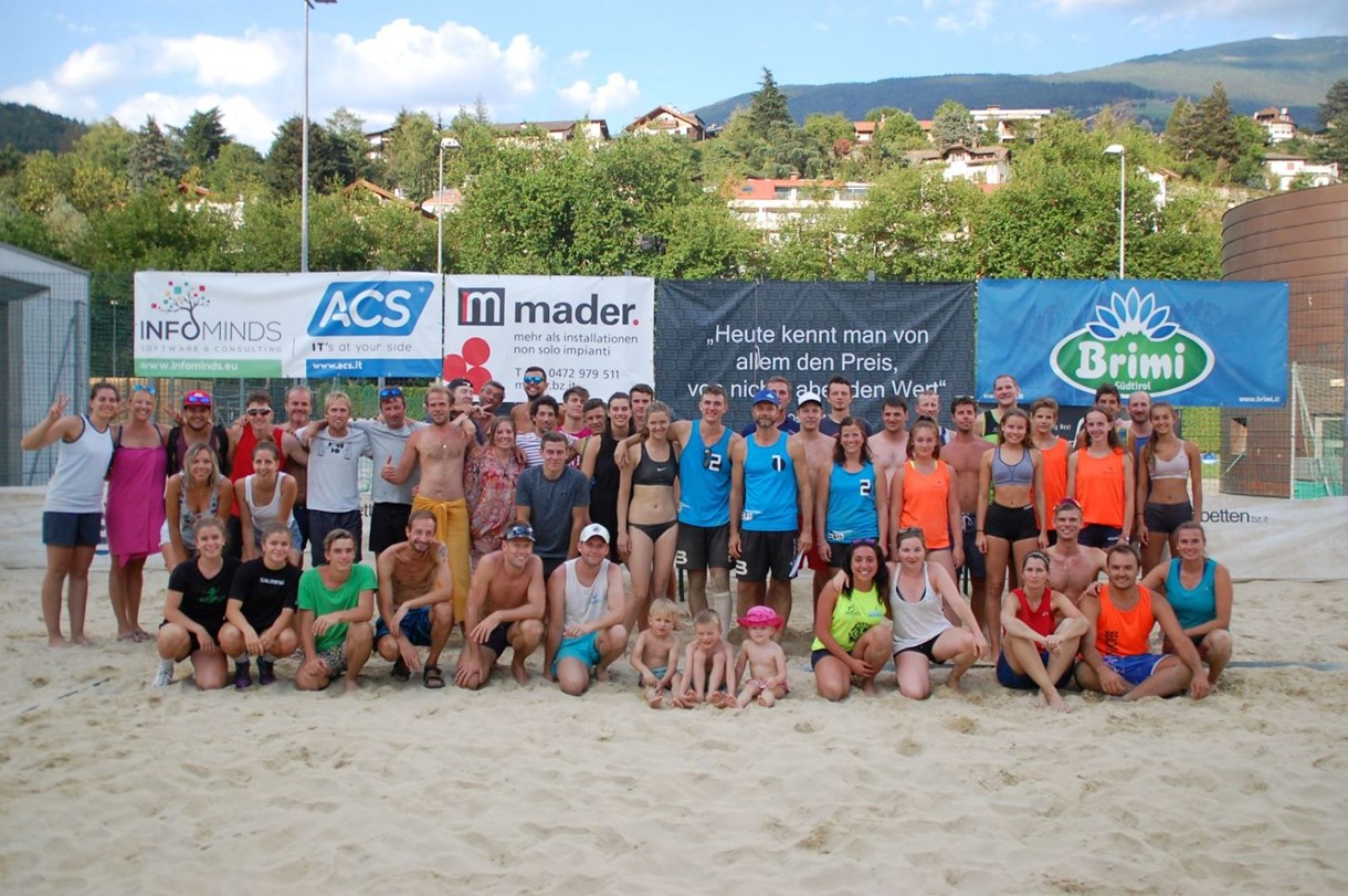 72 Beachvolleyballer aus Brixen und Umgebung nahmen an der zweiten Ausgabe des "Brixner"-Cup teil.