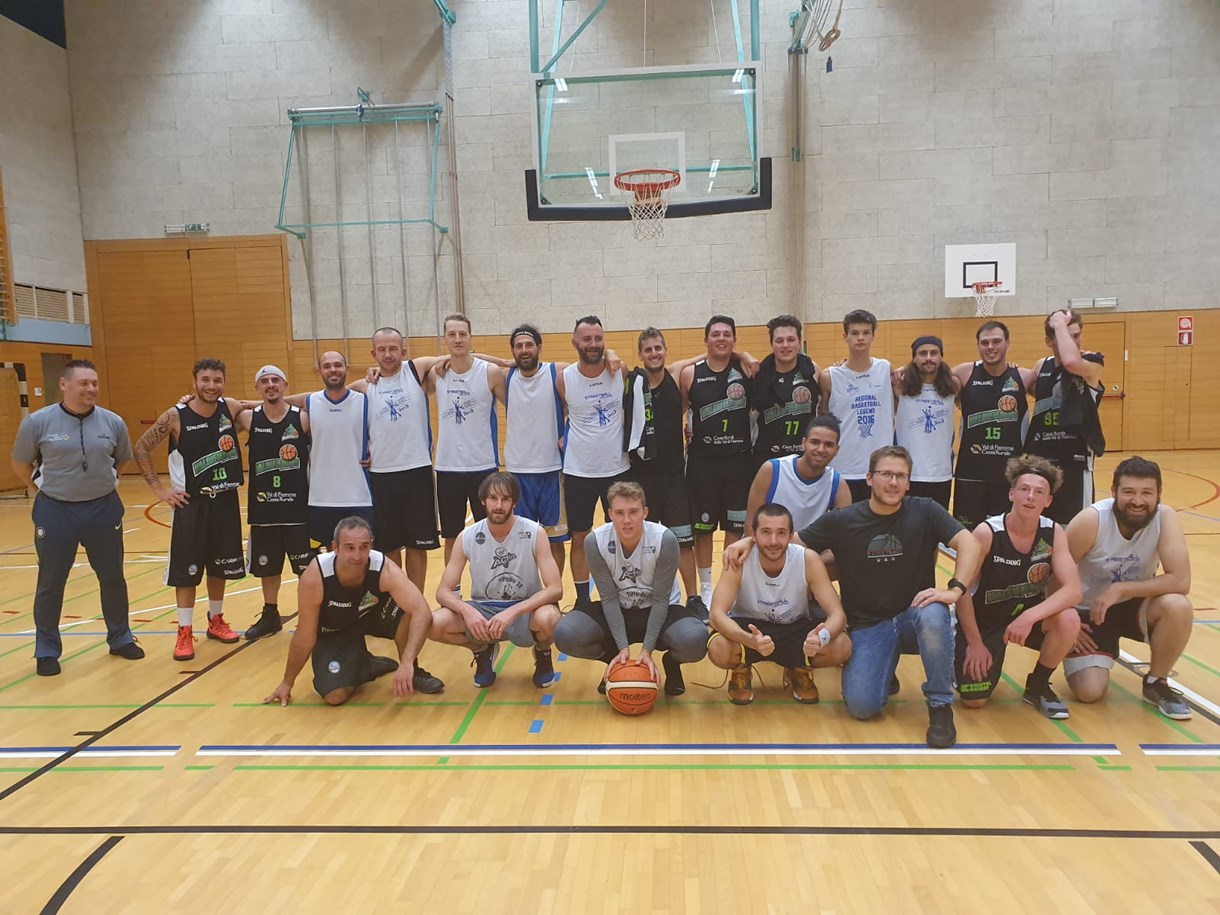 Amichevole contro Val di fiemme (SSV Brixen in bianco)